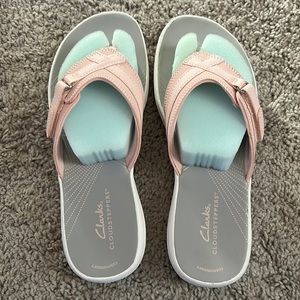 Clarks cloudsteppers sandals